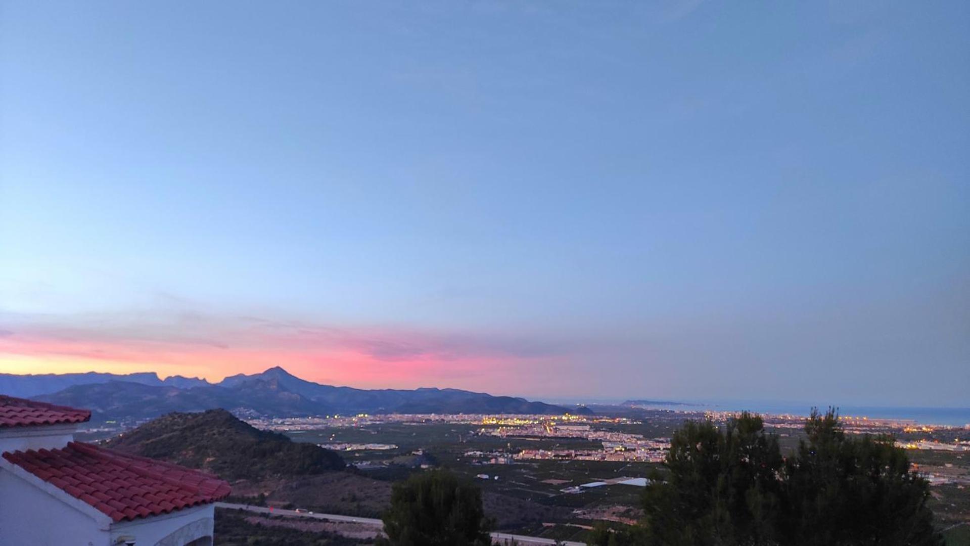 Apartamento Vista Magnifica Castillo del Reboller Luaran gambar